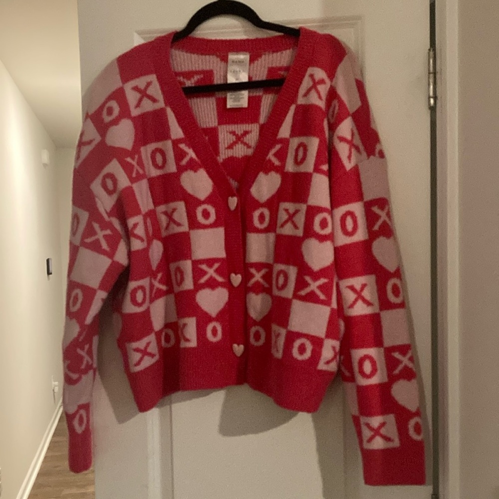 Serra pink and White Cardigan with Playful Pattern XOXO size XL
